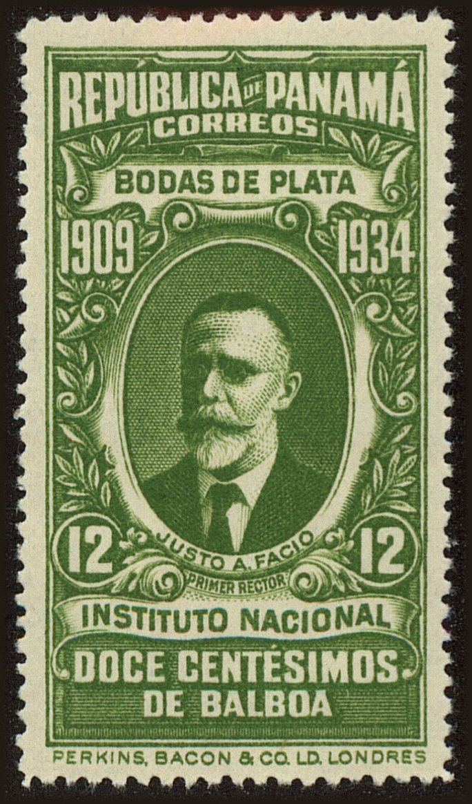 Front view of Panama 272 collectors stamp