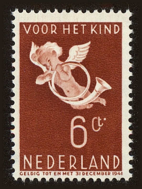 Front view of Netherlands B92 collectors stamp